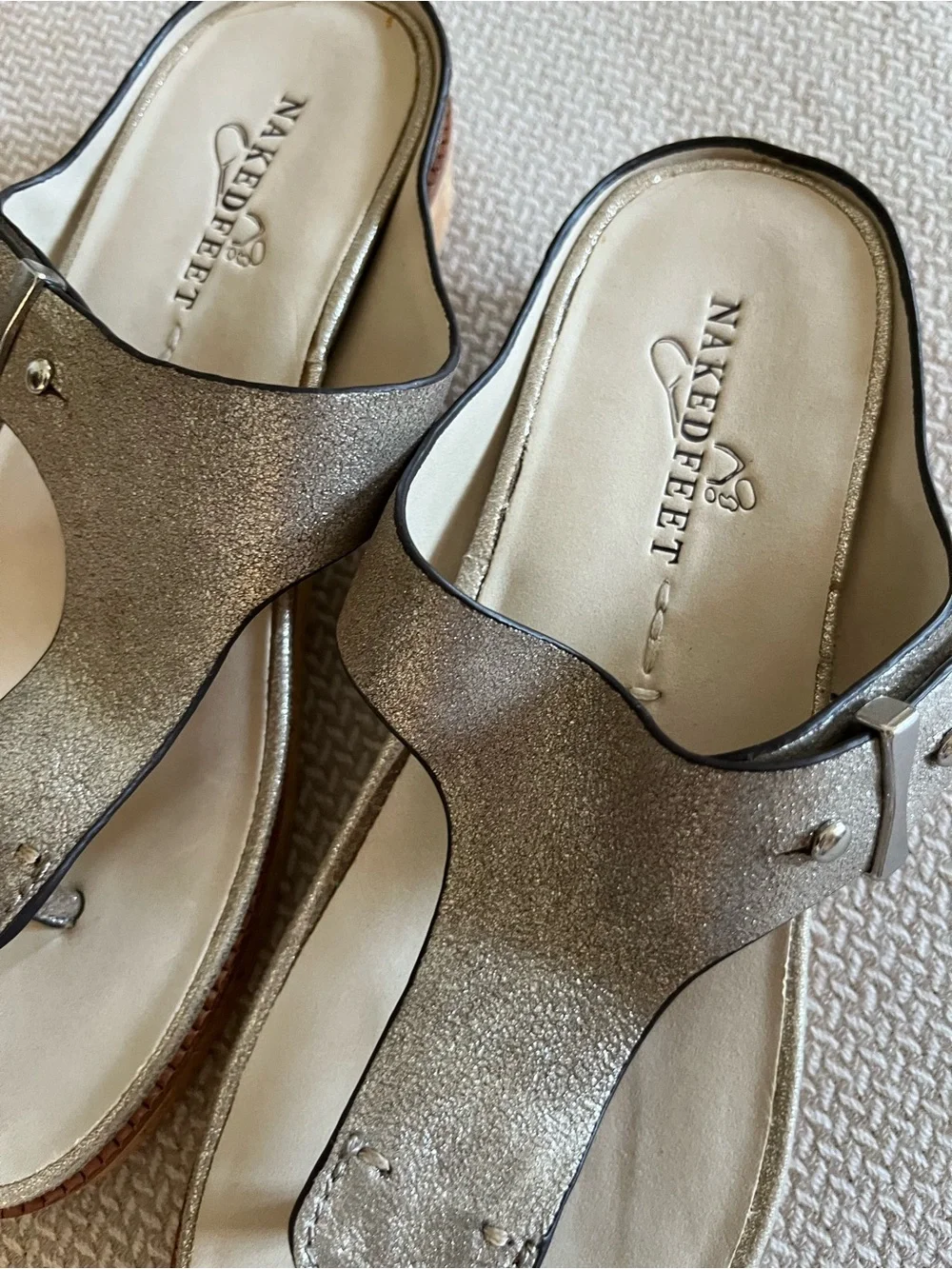 Naked Feet Women's Hadidd Leather Thong Sandals Size 6.5